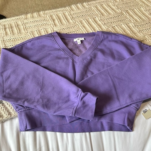 bp Tops - BP By Nordstrom Crop V Neck Sweatshirt in Purple Dahlia NWT Size Large